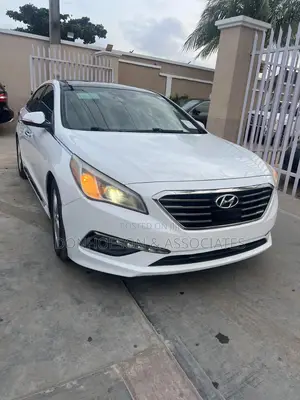 Hyundai Sonata Limited Sedan FWD (2.4L 4cyl 6A) 2016 White