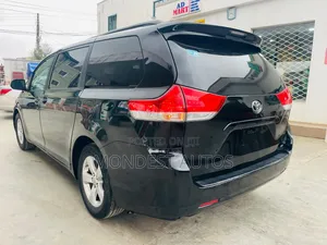 Toyota Sienna Limited 7 Passenger 2011 Black