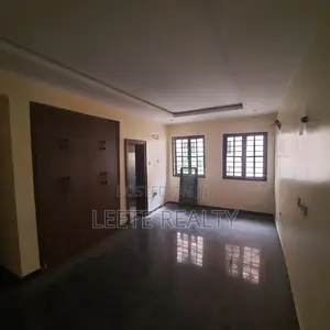 5bed-room Terrace Duplex