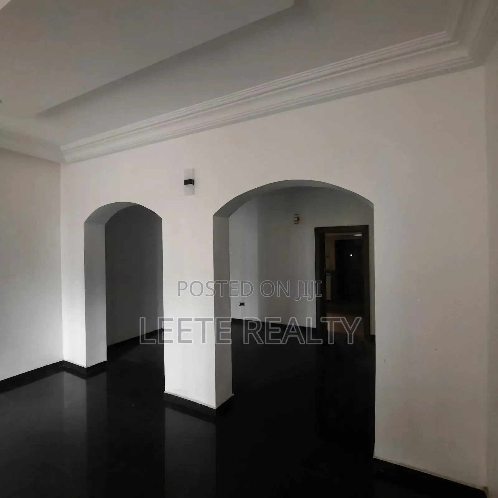 5bed-room Terrace Duplex