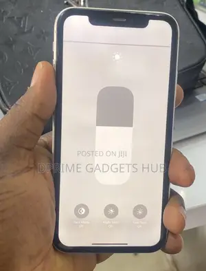 Apple iPhone 11 64 GB White