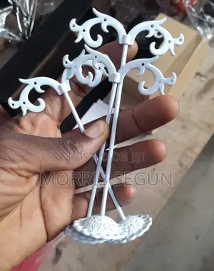 Earing Stands