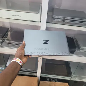 Laptop HP ZBook Firefly G8 16GB Intel Core i7 SSD 512GB