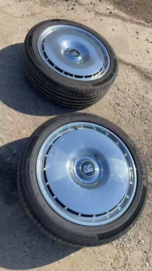 Rolls Royce Phantom 8 Wheel
