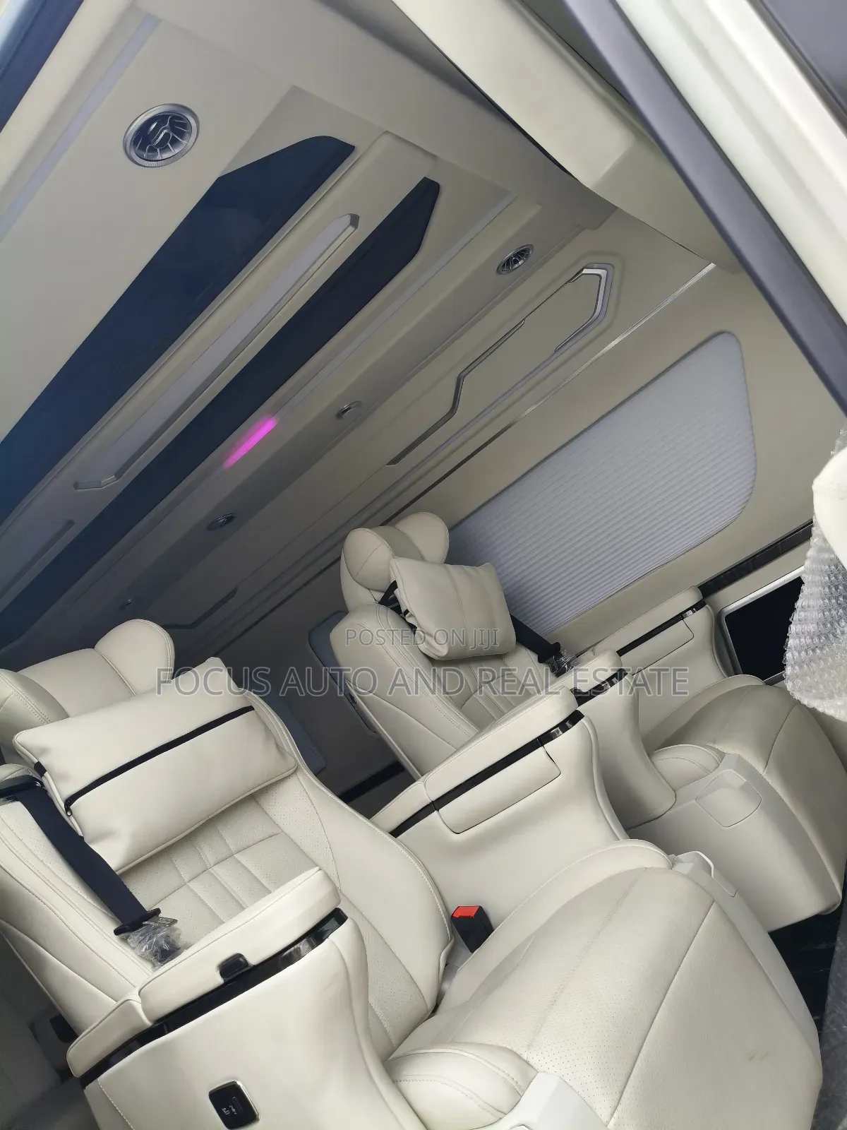 Toyota HiAce 2023 Black