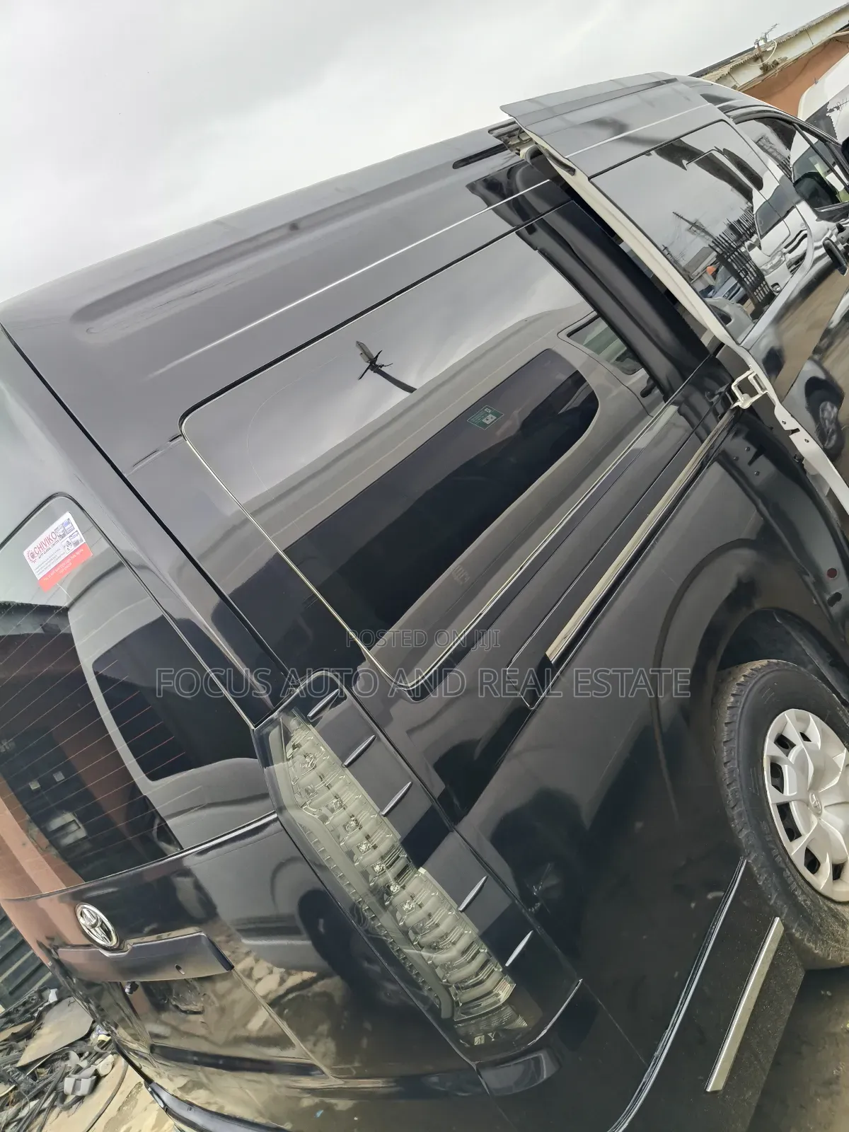 Toyota HiAce 2023 Black