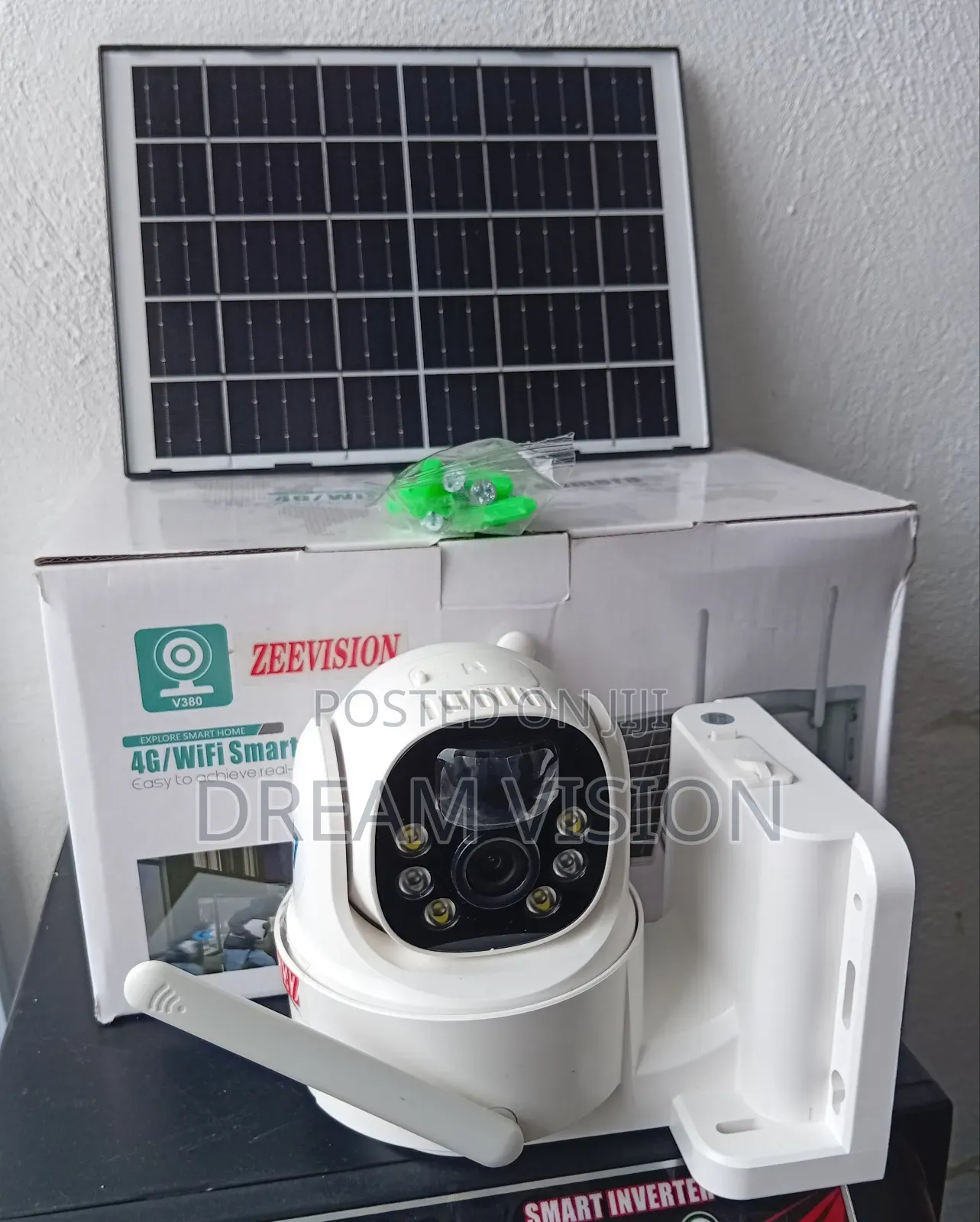 Intelligent Powered Solar Camera