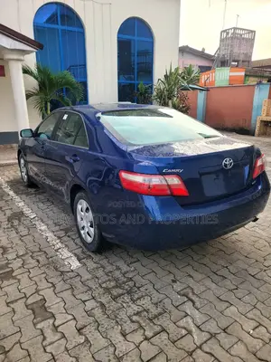 Toyota Camry LE 4dr Sedan (2.4L 4cyl 5A) 2009 Blue