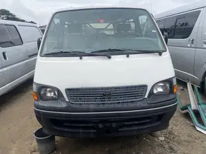 Toyota HiAce 1999 White