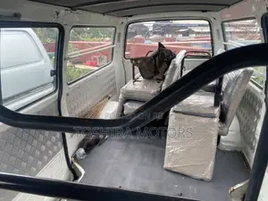 Toyota HiAce 1999 White