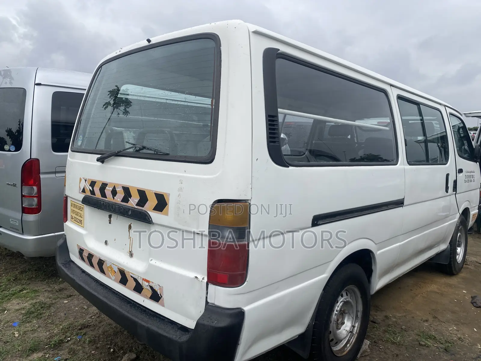 Toyota HiAce 1999 White
