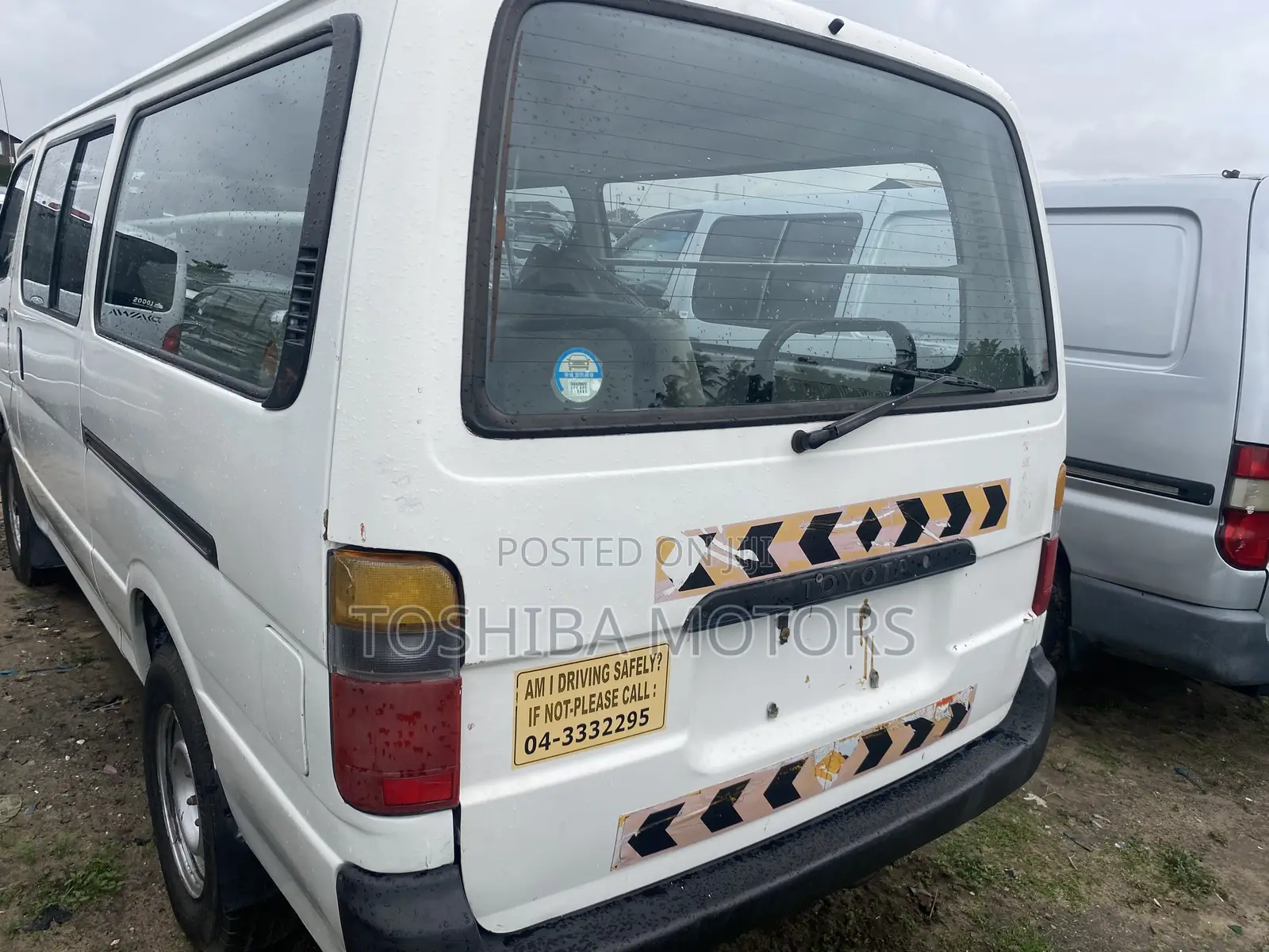 Toyota HiAce 1999 White