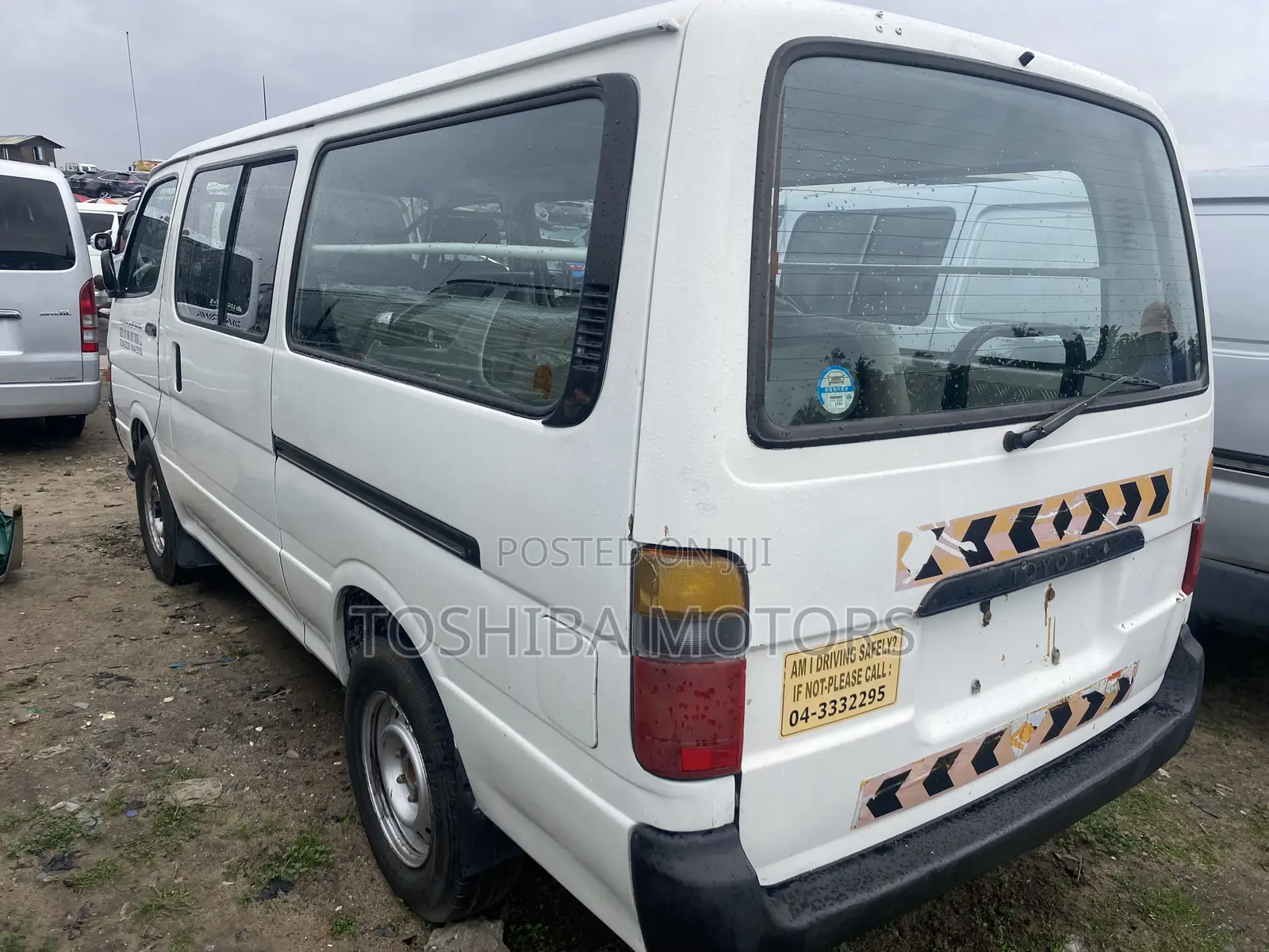 Toyota HiAce 1999 White