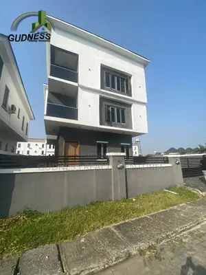 4bdrm Duplex in Lekki for sale