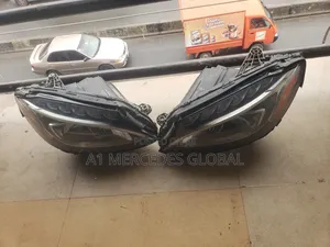 Mercedes-Benz C300 W205 Single Charger Headlights