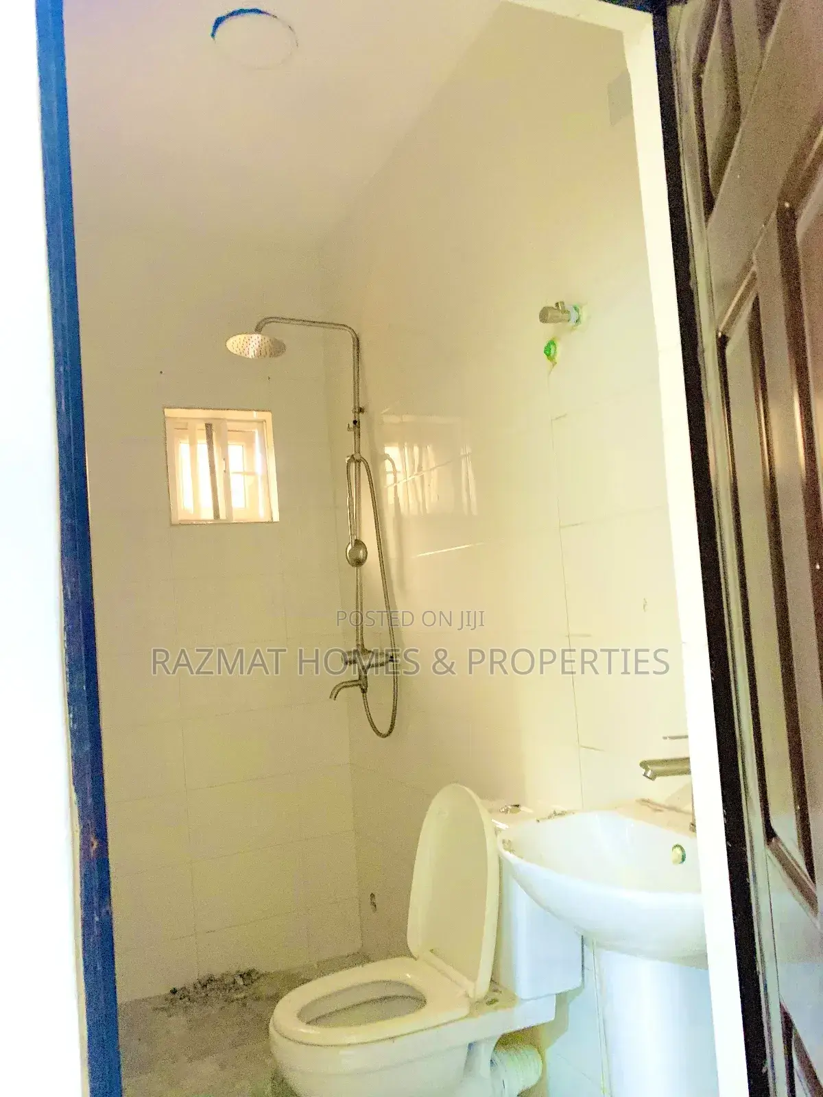 2bdrm Apartment in Bode Thomas for rent