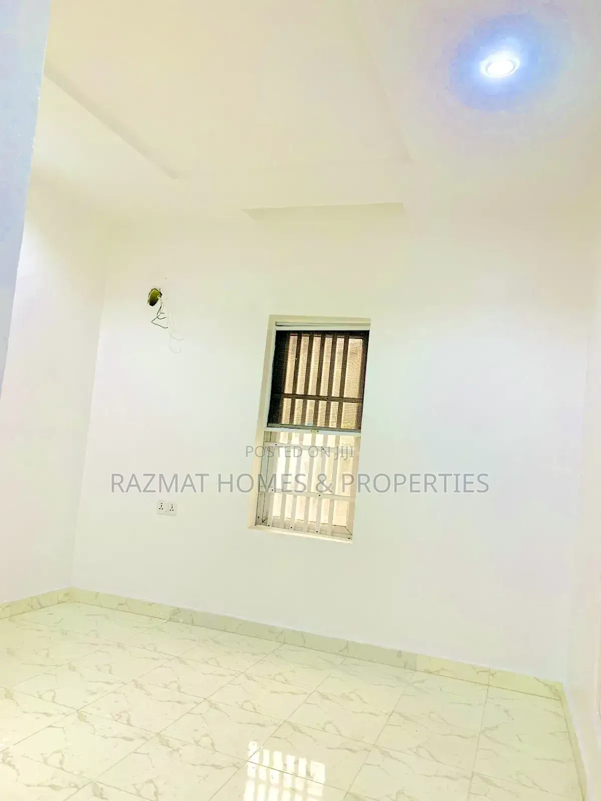 2bdrm Apartment in Bode Thomas for rent