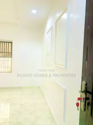 2bdrm Apartment in Bode Thomas for rent