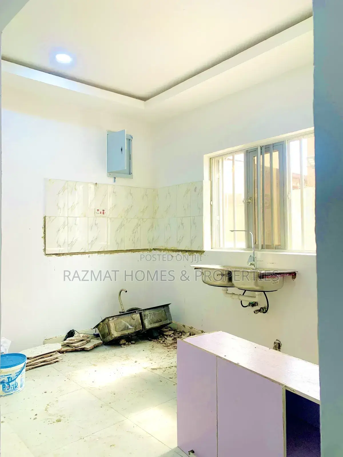 2bdrm Apartment in Bode Thomas for rent