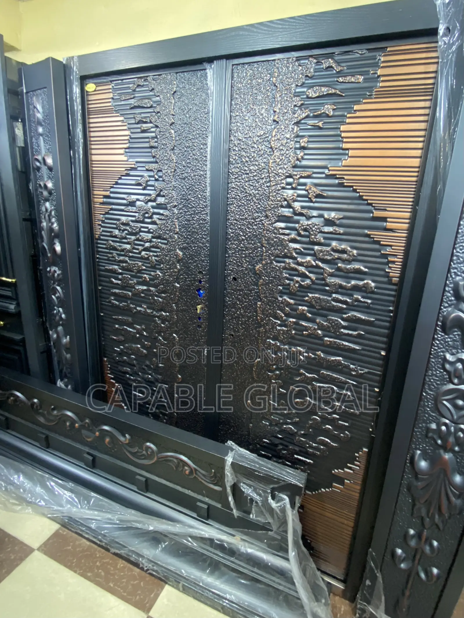 Double Door With Ark