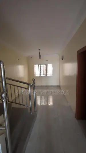 3bdrm Townhouse / Terrace in Lekki Phase 1 for rent