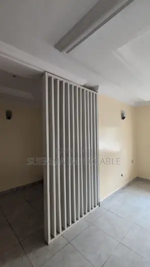 3bdrm Townhouse / Terrace in Lekki Phase 1 for rent