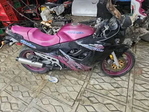 Photo - Suzuki SFV650 2000 Orange