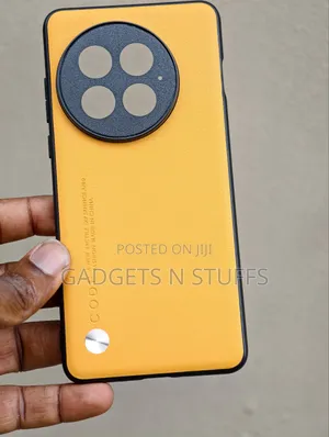 One Plus 13 Premium Luxury Leather Pouch