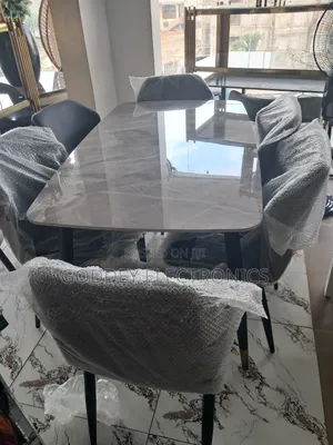 6 Chairs 1 Table of Dining Set