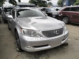 Lexus LS 460 2010 Silver