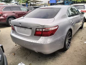 Lexus LS 460 2010 Silver