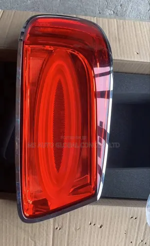 Bentley Flying Spur 2017 Back Lights