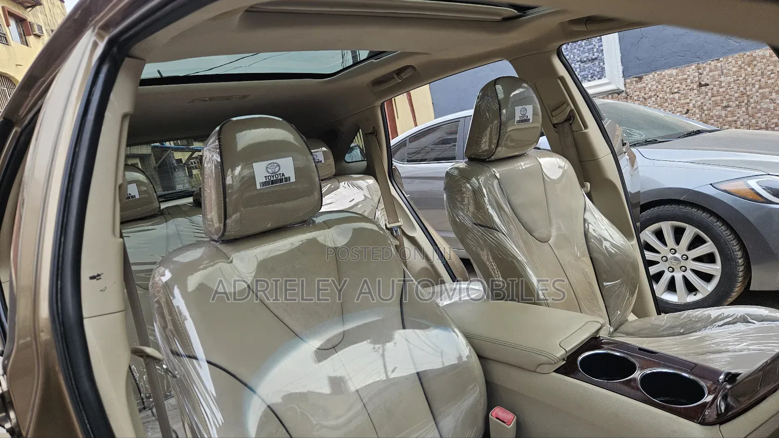 Toyota Venza V6 AWD 2010 Brown