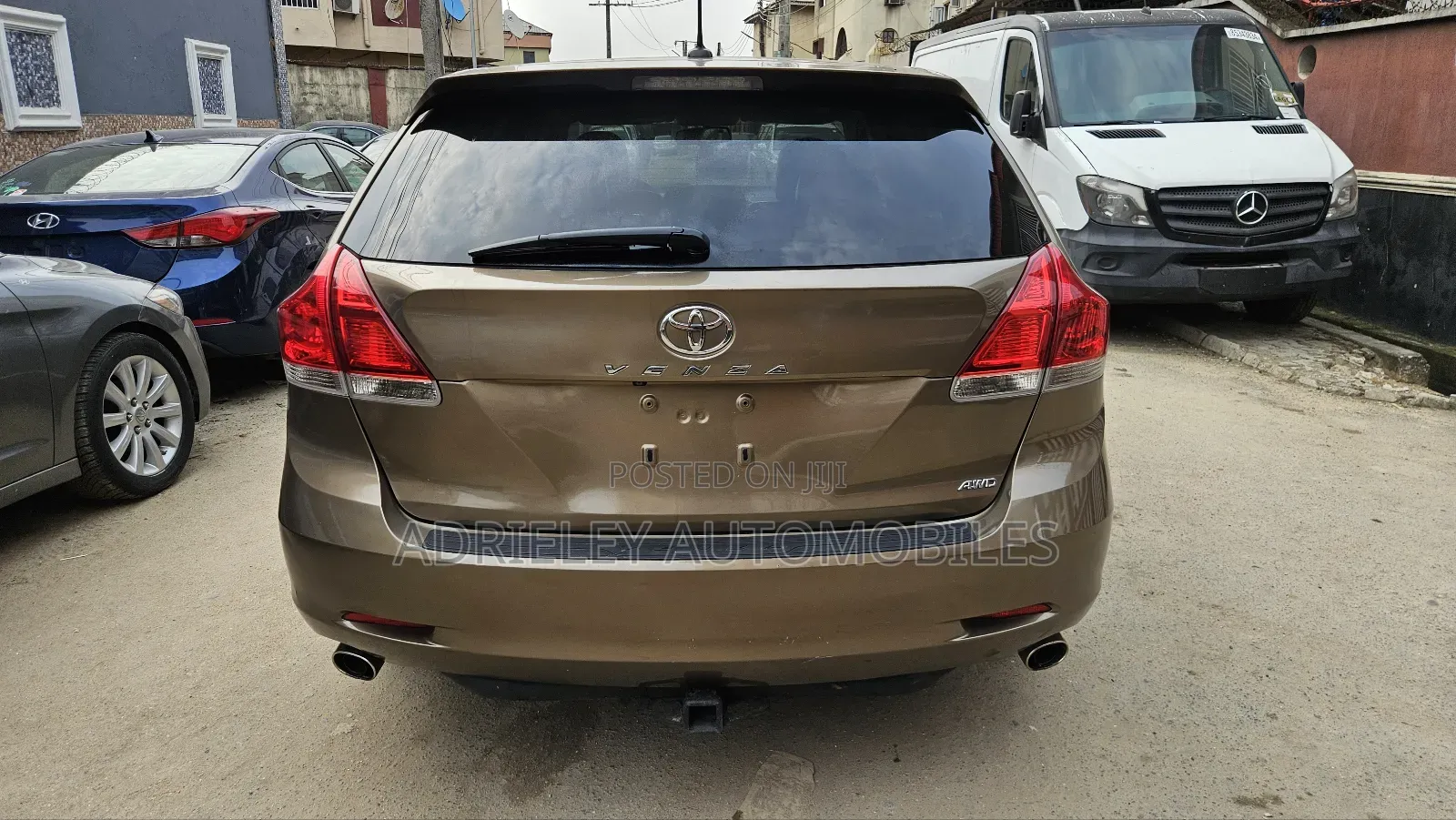 Toyota Venza V6 AWD 2010 Brown