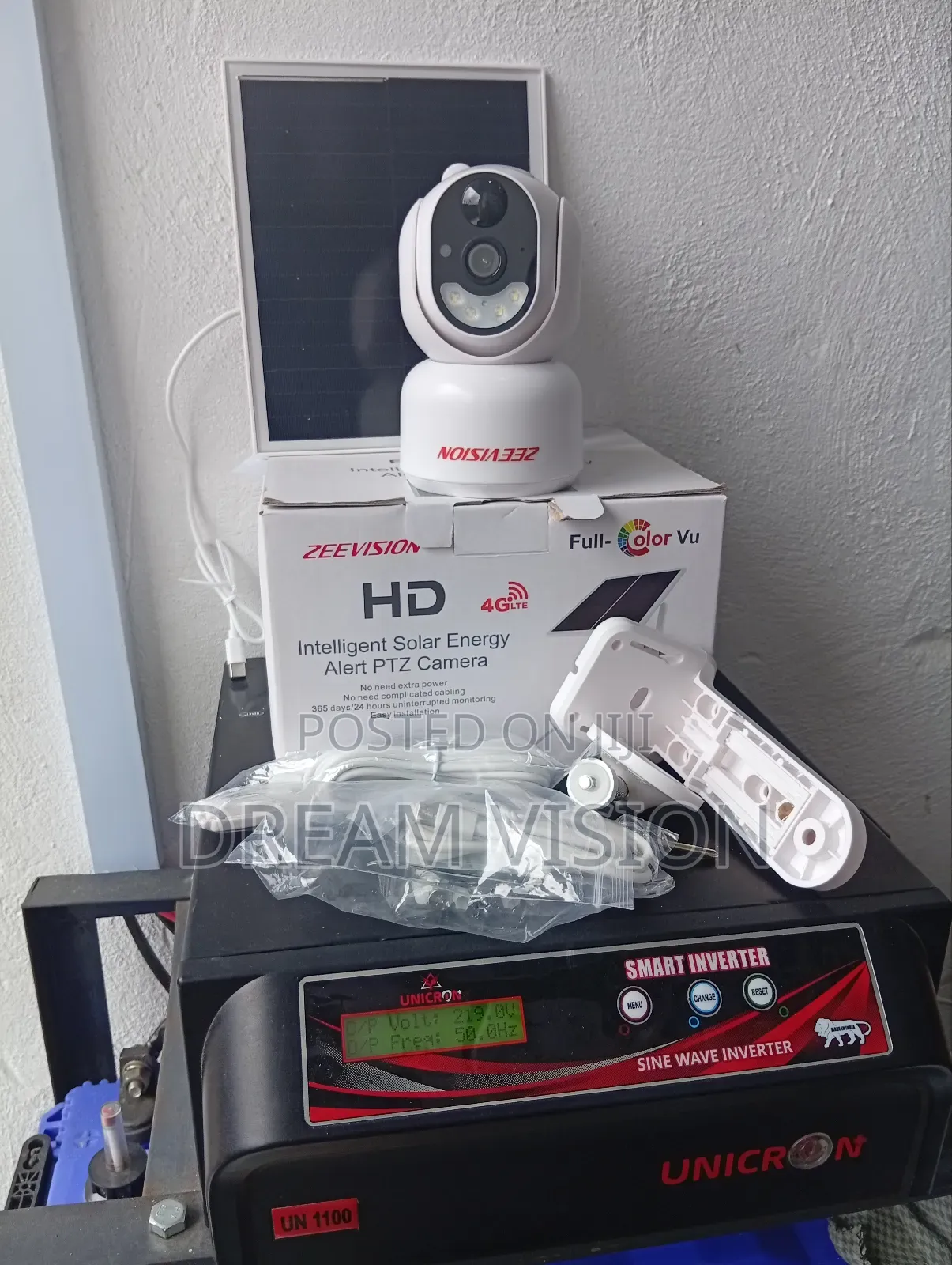 Ubox Intelligent Solar Smart Camera