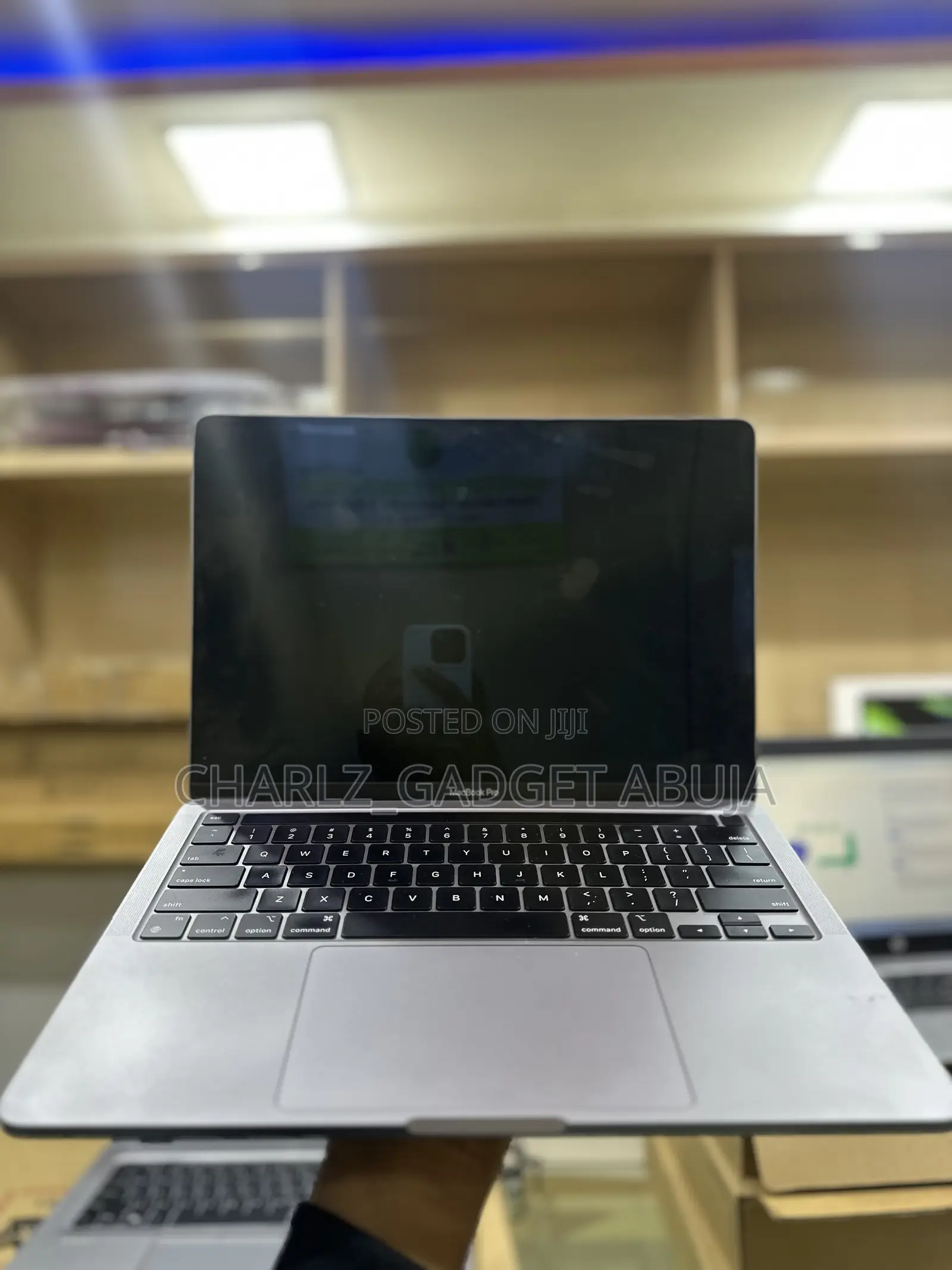 Laptop Apple MacBook Pro 2020 32GB Intel Core i7 SSD 512GB