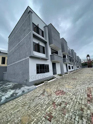 4bdrm Duplex in Ologolo for sale