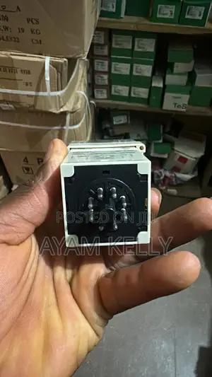 220vac Recycling Timer Omron Digital Timer 8 Pin With Base