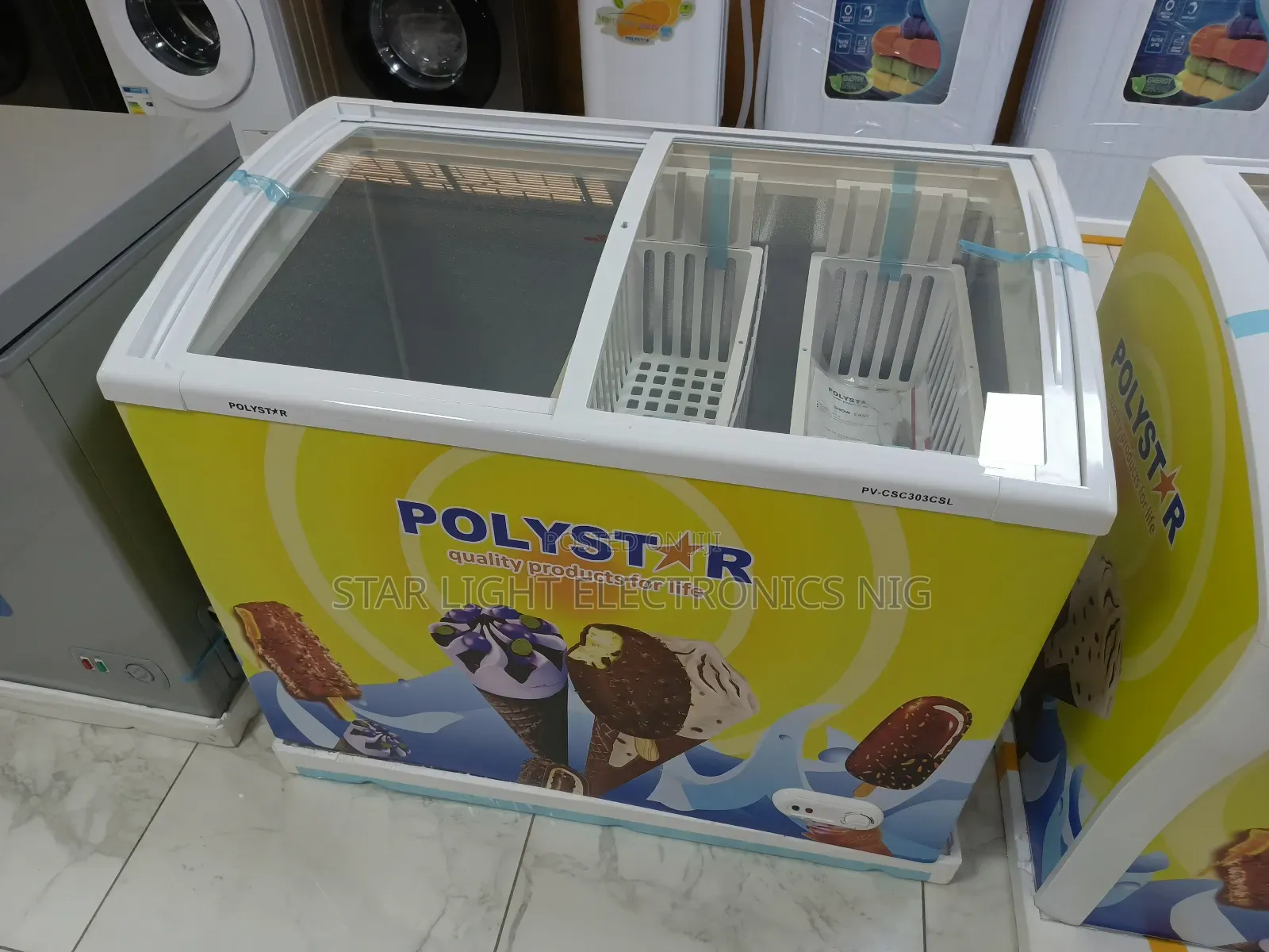 Showcase Freezer 300l Polystar