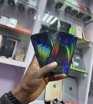 Samsung Galaxy A40 64 GB Black