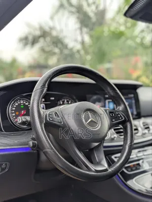 Mercedes-Benz E300 2017 Silver