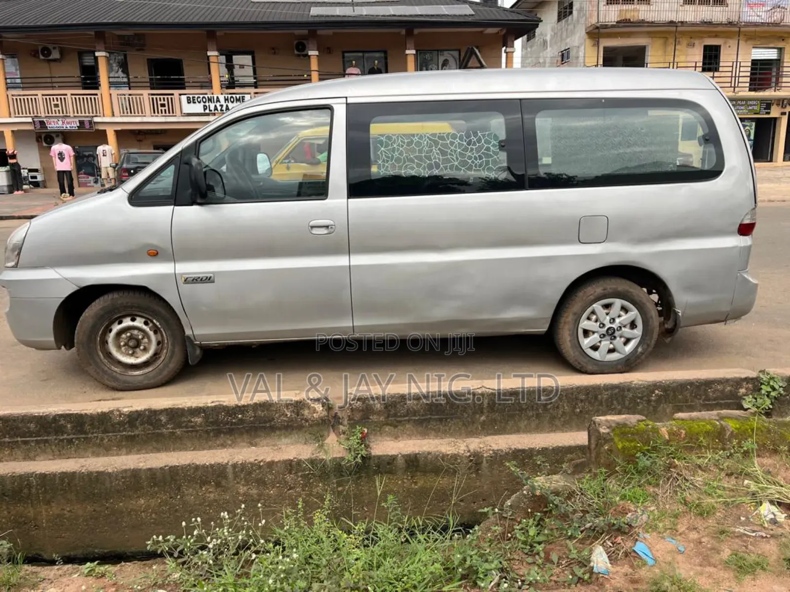 Hyundai H1 2005 Silver