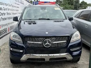 Mercedes-Benz M Class ML350 4MATIC 4dr SUV AWD (3.5L 6cyl 7A) 2014 Blue