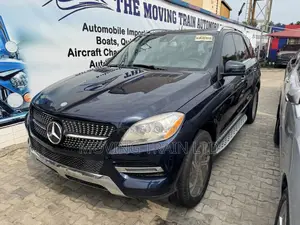 Mercedes-Benz M Class ML350 4MATIC 4dr SUV AWD (3.5L 6cyl 7A) 2014 Blue