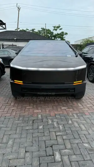 New Tesla Cybertruck 123 kWh AWD 2024 Black
