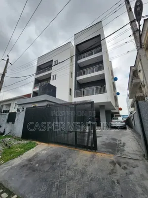 3bdrm Apartment in Chevron for sale