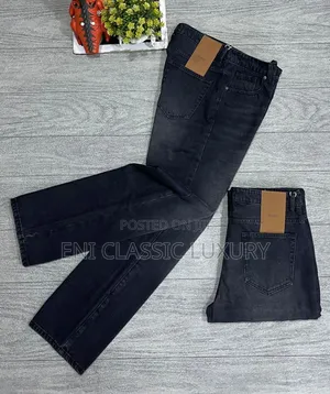 Premium Quality Luxury Men's Jeans Balenciaga Well Branded