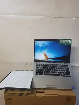 New Laptop HP EliteBook 820 16GB Intel Core I5 SSD 256GB