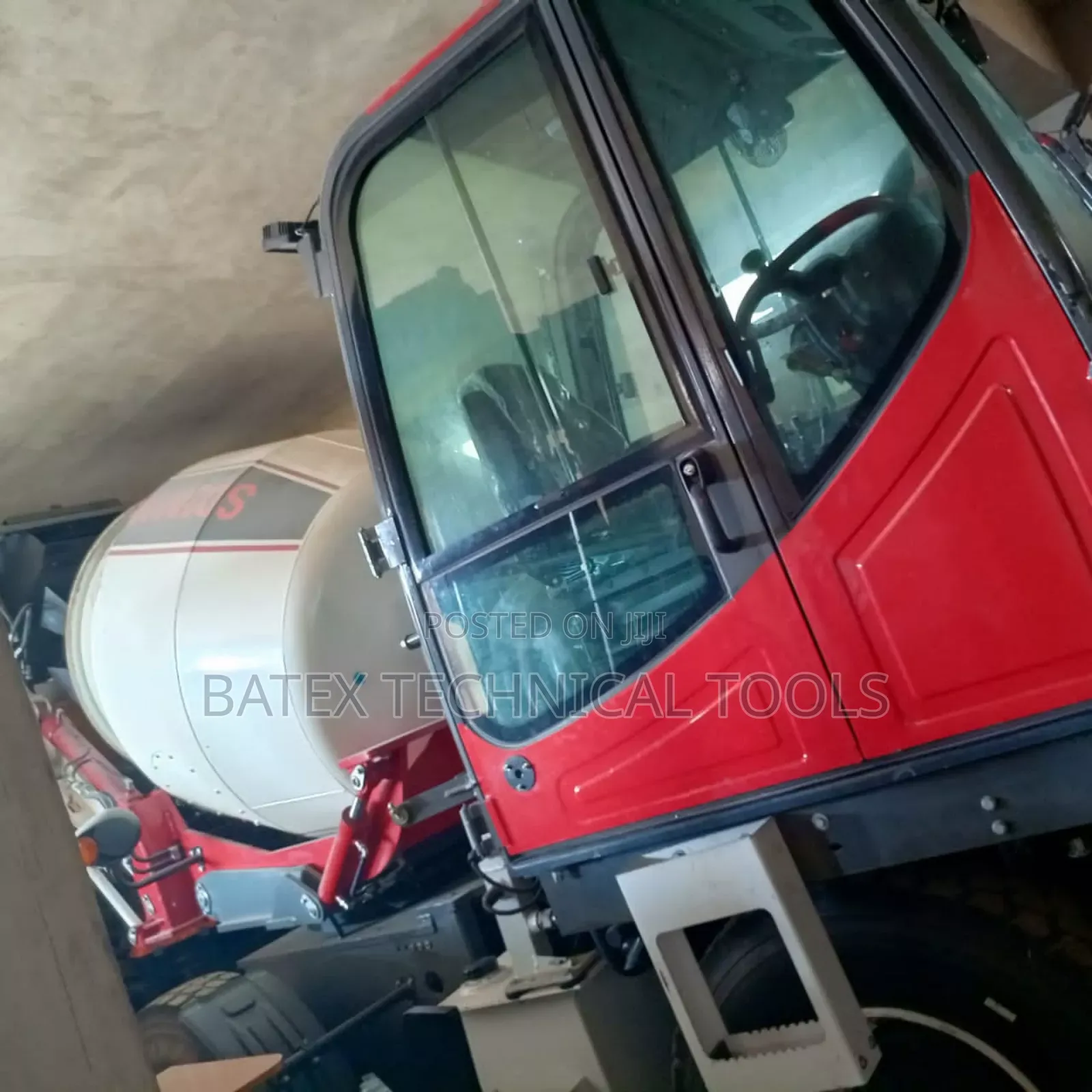 Safe Loader Concrete Mixer