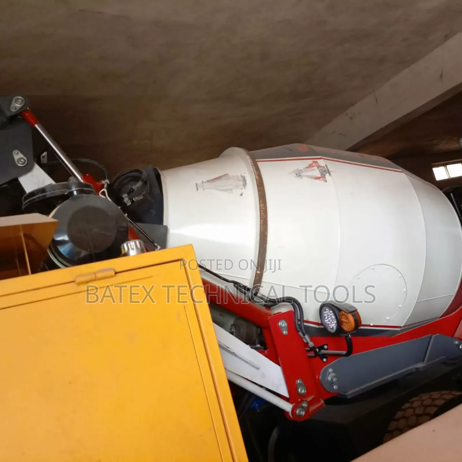 Safe Loader Concrete Mixer